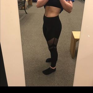 Black workout leggings!